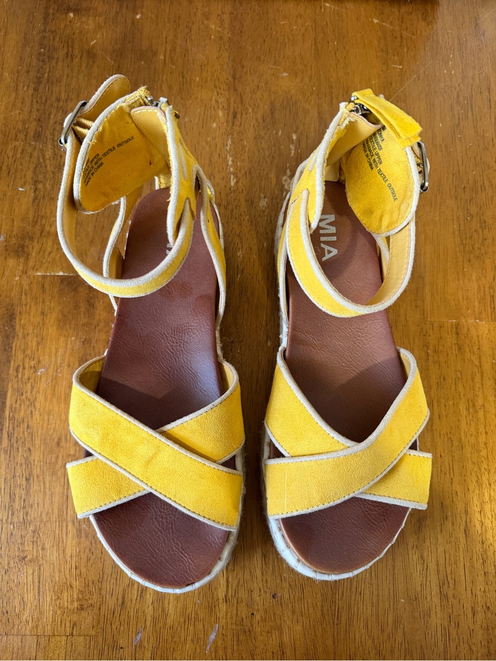 Mia Sandals